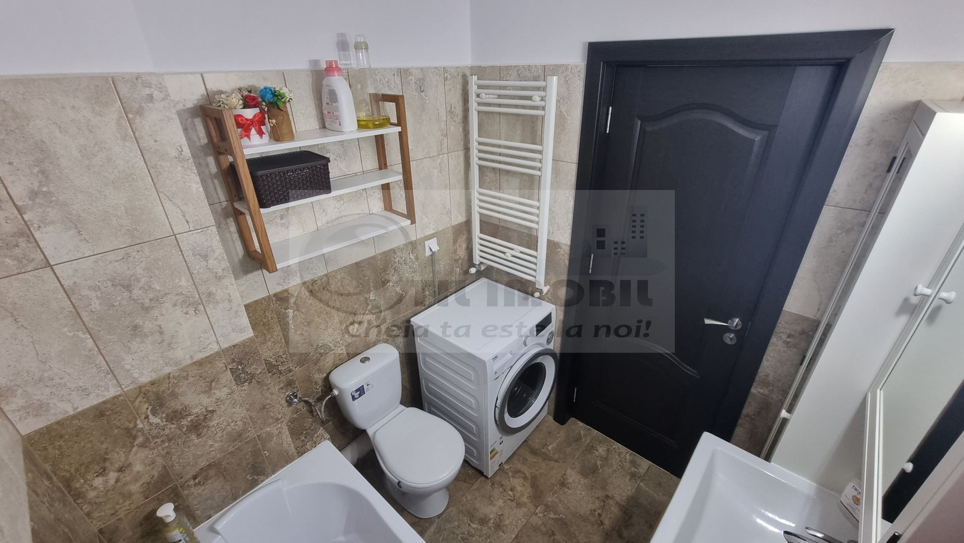 Apartament cu 4 camere - etaj 2/3 - Rediu - Casablanca - 139.500 euro - Poză 12