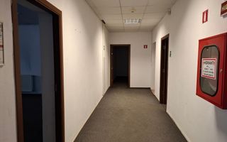 Hala industriala de 530 mp cu  spatiu de birouri si baie - Poză 7