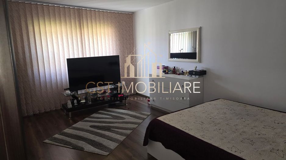Apartament 3 camere Lipovei, decomandat, 2 balcoane - Poză 2