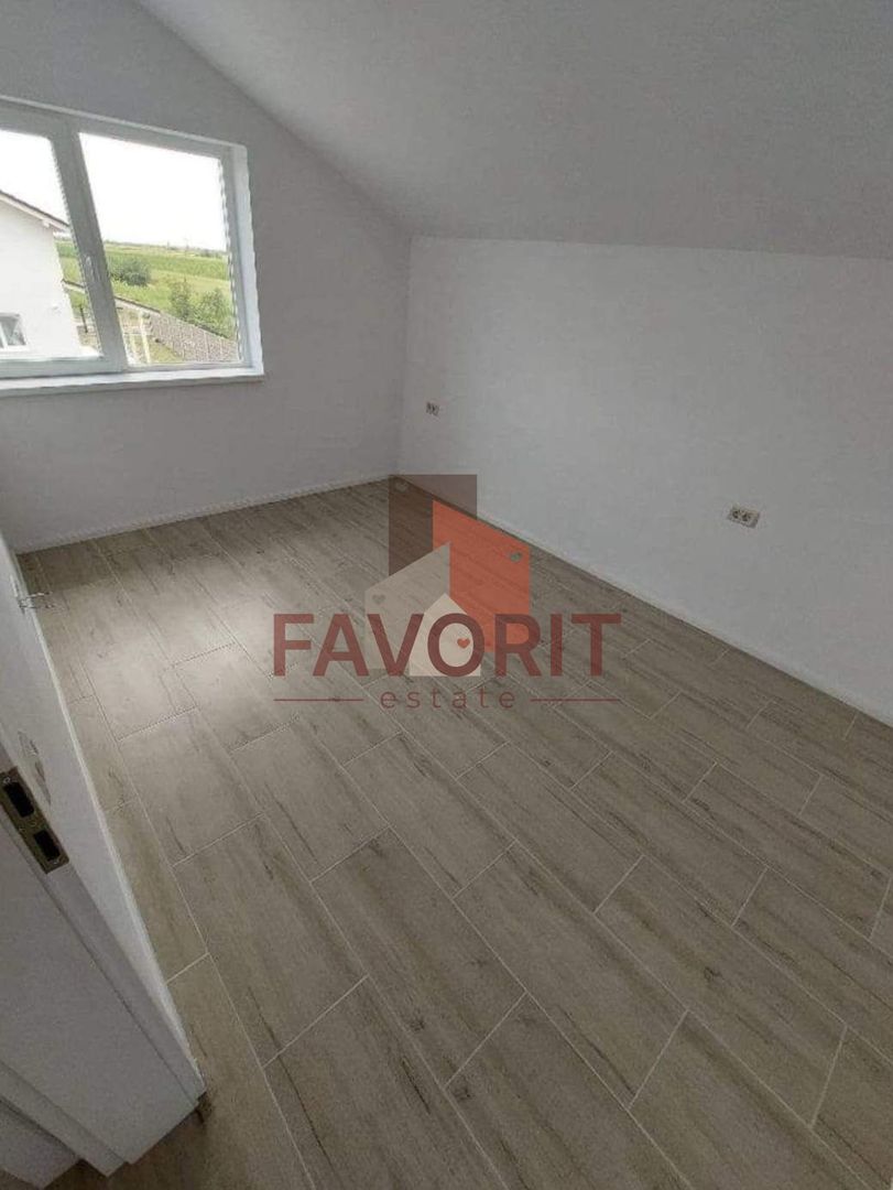 Duplex de Vanzare | Bucovat | 200m de asfalt | Toate utilitatile | Teren Generos - Poză 5