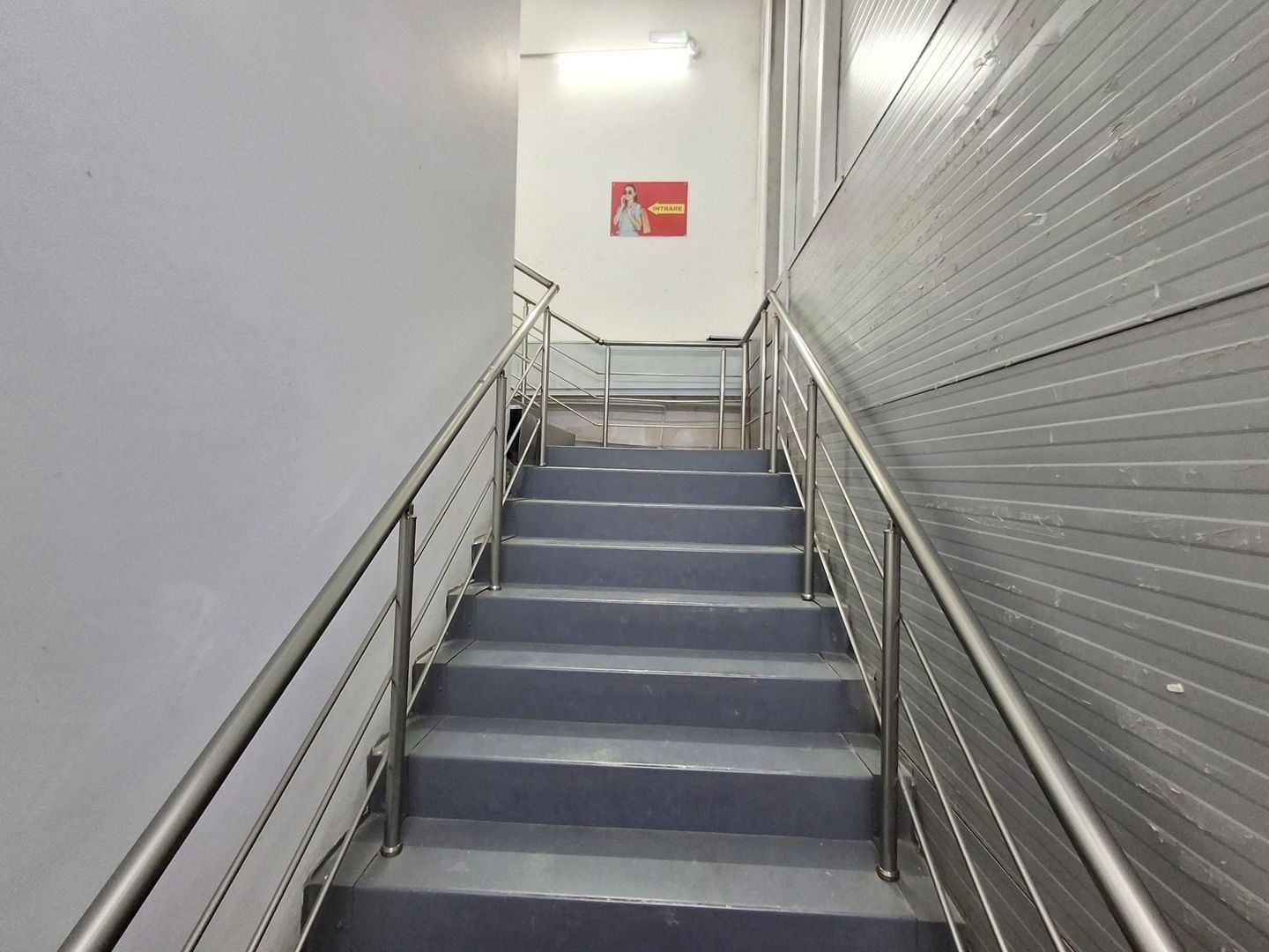 De Inchiriat Spatiu Comercial Stefanesti de Jos  - Center Stefanesti - Poză 18