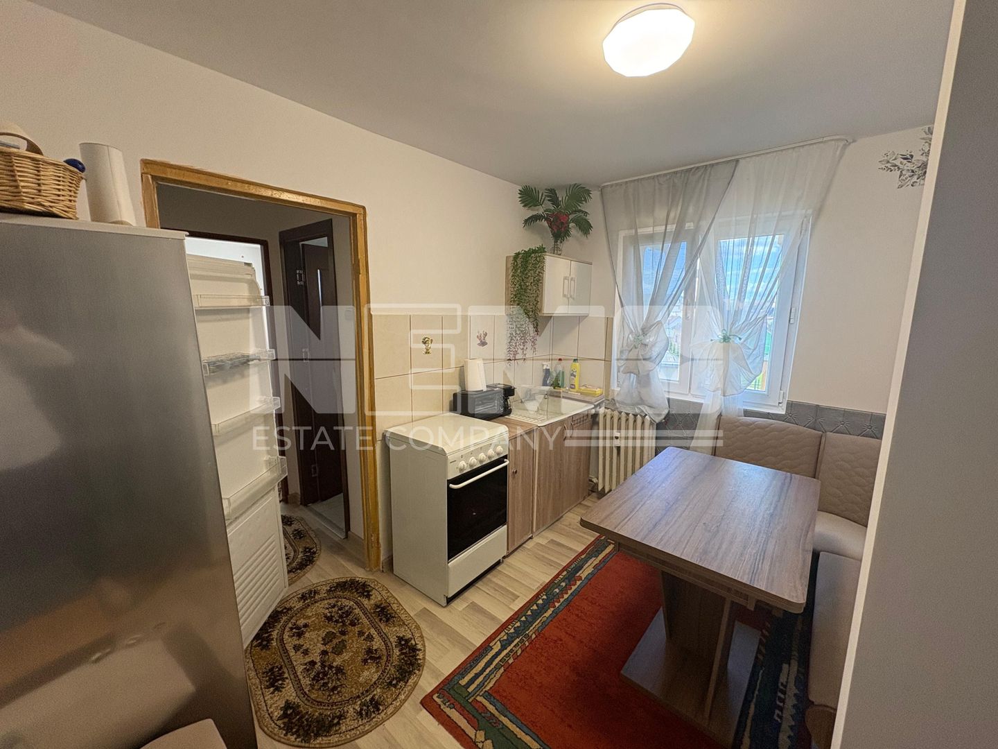 GARSONIERĂ DE ÎNCHIRIAT| ETAJ 3/4 | RĂDĂUȚI - Poză 6