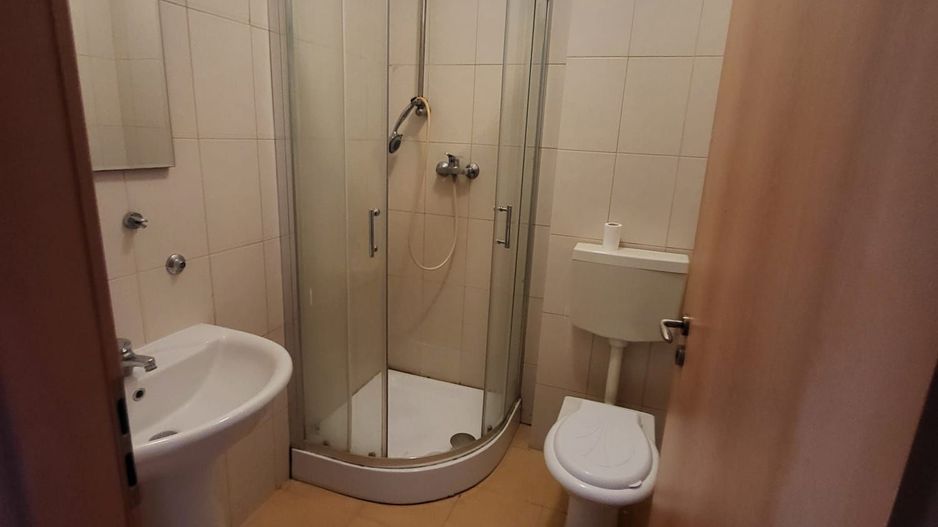 Ap 4 camere Dna Ghica Plaza, 2 locuri parcare, se accepta persoane straine,140mp - Poză 4