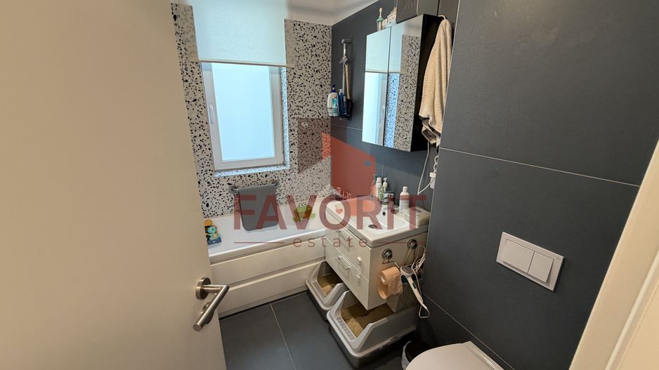 SAD. Pozitie excelenta. Gradina proprie. - Poză 14