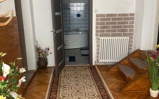 Casa spatioasa cu etaj 270 mp utili curte libera 180 mp zona Reșița - Poză 5