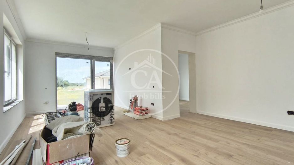 Apartament la casă de vanzare cu 2 camere si curte, Santandrei, Bihor - Poză 2