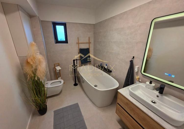 Apartament complet renovat – parcare subterana si boxa - Poză 10