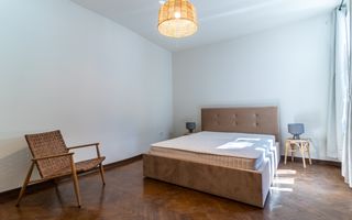 Vila interbelica AIRBNB "la cheie" - Poză 12