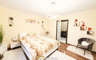 Proprietate cu 8 camere și vedere spre Munții Zărandului – Drauț - Poză 12
