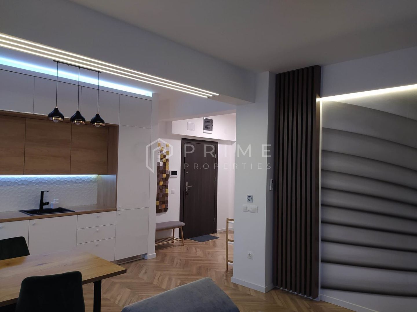 Apartament 2 camere lux de închiriat, central, bloc nou, loc parcare - Poză 23