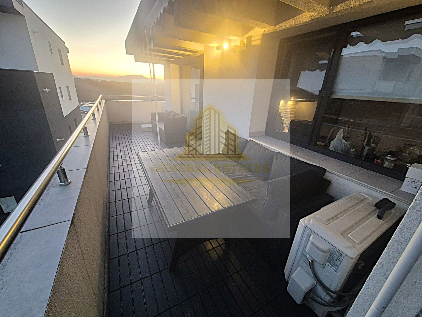 Apartament modern 2 camere, Brasov, Tractorul cu terasă panoramica - Poză 2