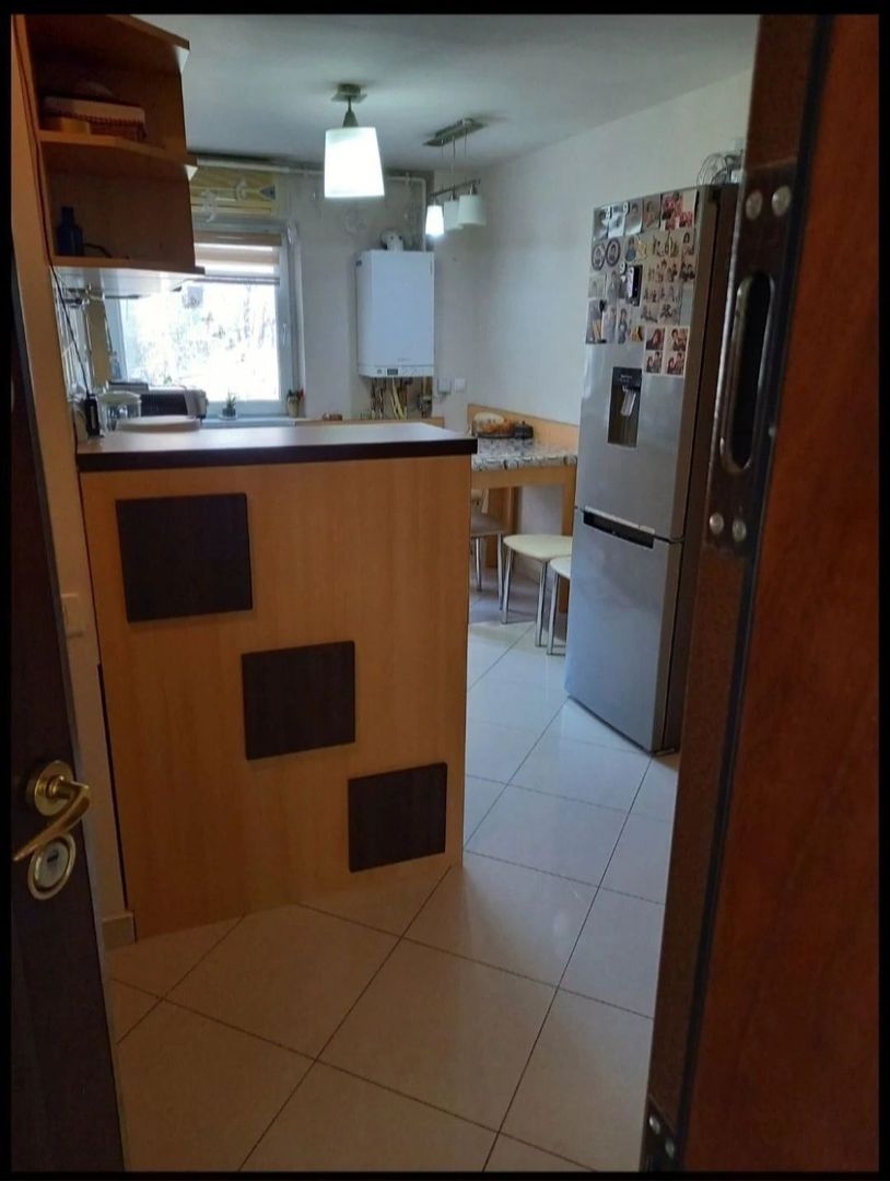 Apartament 3 Camere, Zona Aradului, Mobilat si Utilat Complet, 2 Bai, 3 Balcoane - Poză 9