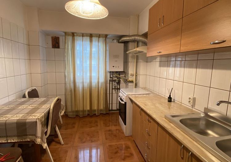 Inchiriez apartament - Poză 3