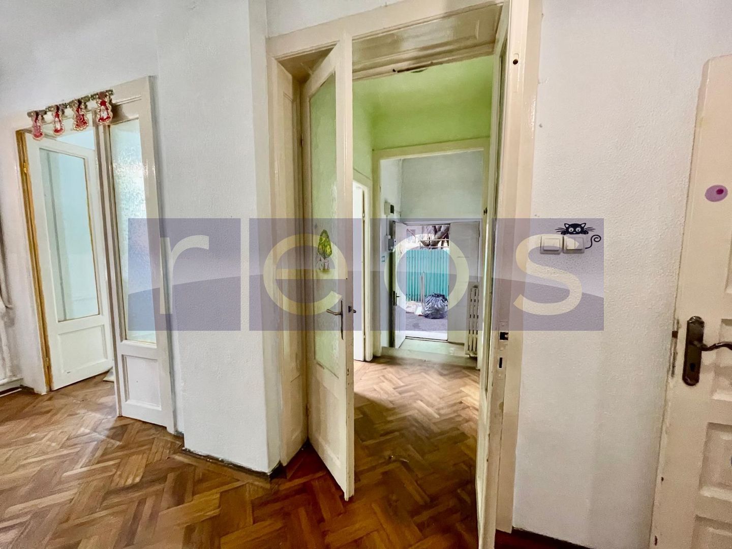 VANZARE VILA INTERBELICA VATRA LUMINOASA NECESITA RENOVARE CURTE PROPRIE - Poză 1