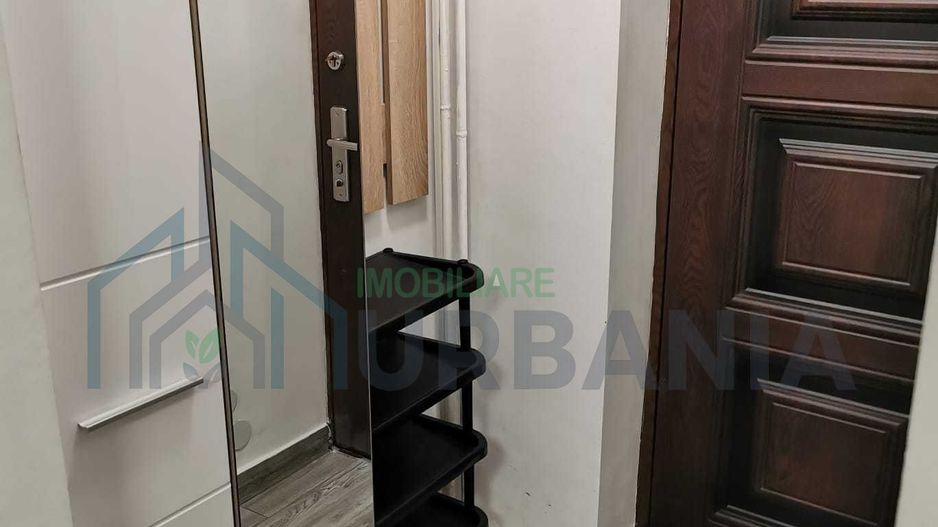 Garsonieră de închiriat în Galata, etaj 1, renovată - Poză 1