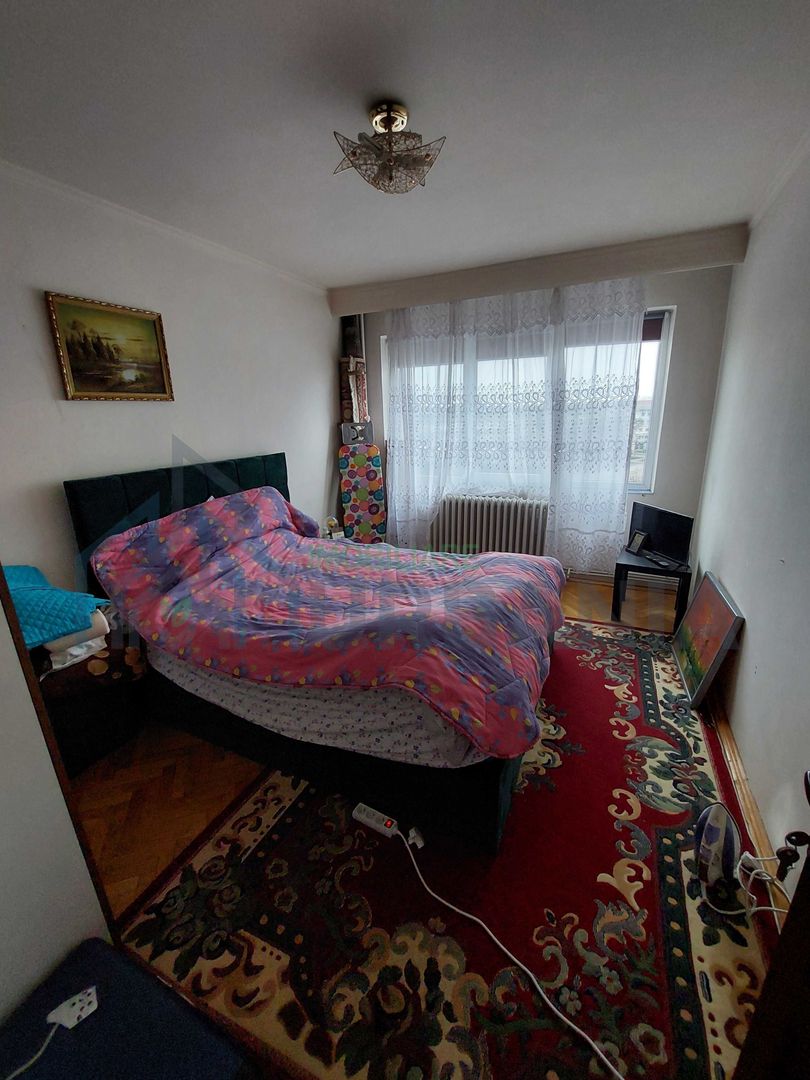 Apartament 2c Piața Nicolina - Poză 3