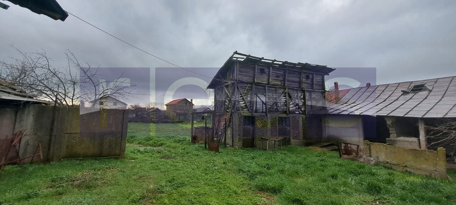 CASA | TEREN 2000 MP | CURTE GENEROASA | IDEAL PENTRU GRADINA SAU LIVADA - Poză 10