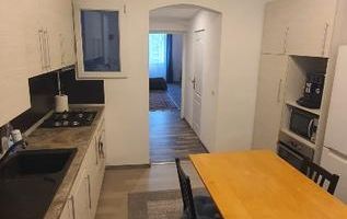 Apartament zona Sinaia - Poză 1