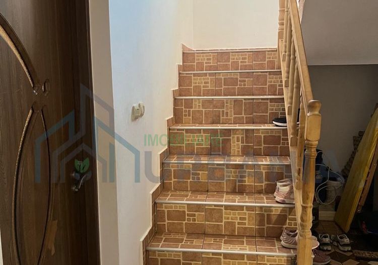 Casă cu 4 camere în Bogonos, Letcani - 80 mp construiți, teren 800 mp - Poză 8