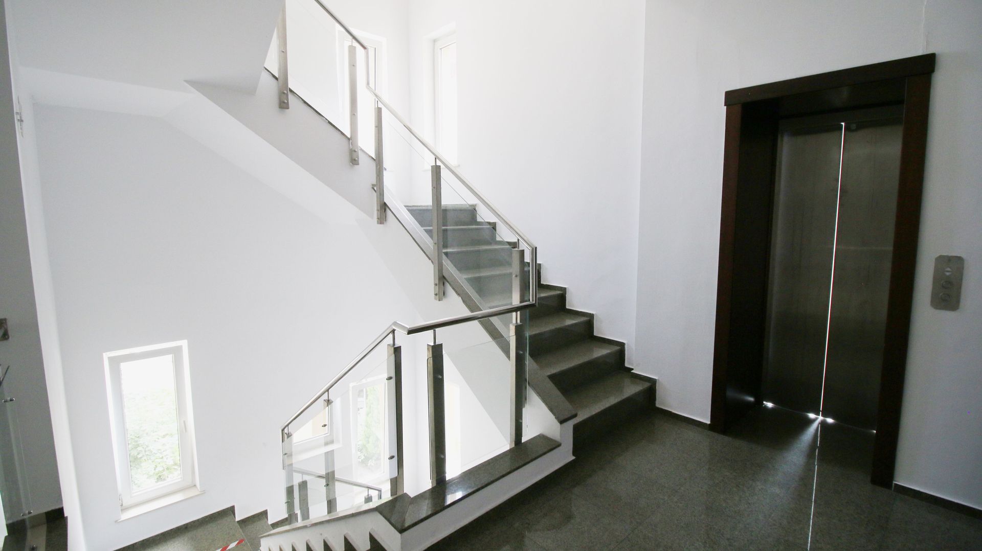 Inchiriere spatiu birouri - Poză 2