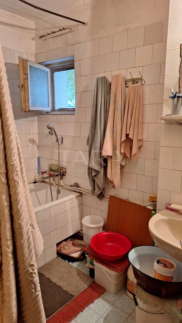 Apartament cu 4 camere decomandat în cartierul Mănăștur, Cluj-Napoca. - Poză 8