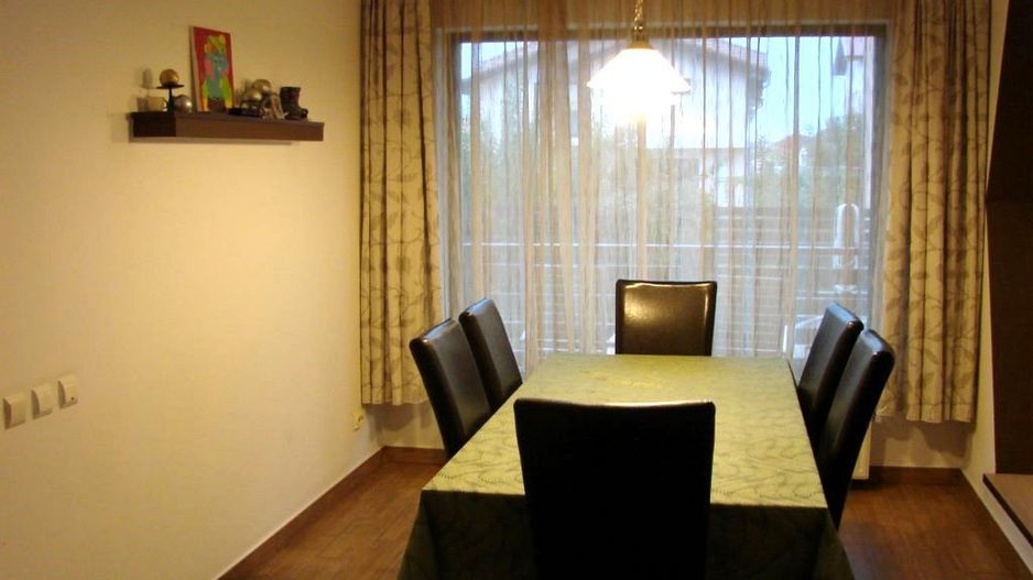 Vanzare vila individuala | 6 camere | Otopeni | Panouri solare - Poză 4