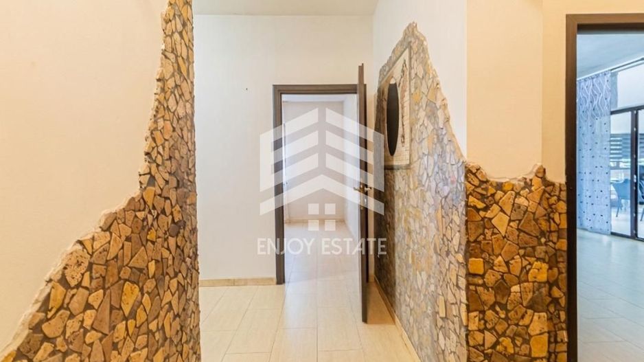 Apartament 4 camere si Curte Proprie | Parcare Inclusă - Poză 4