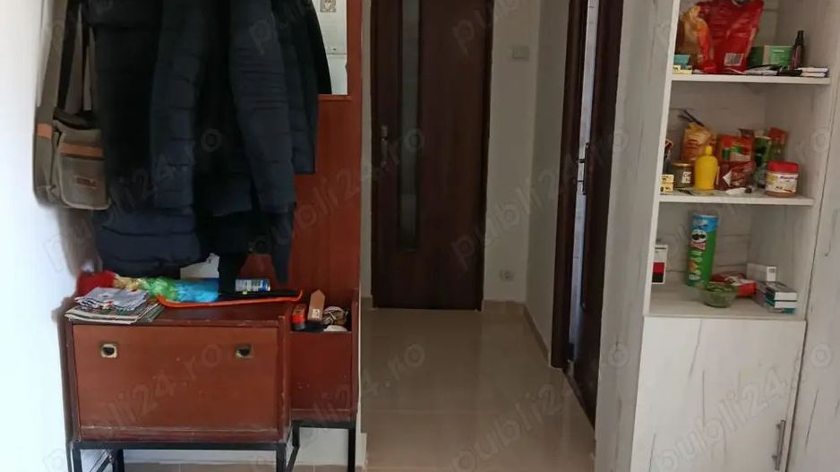 Vanzare apartament 3 camere semidecomandat - Poză 9