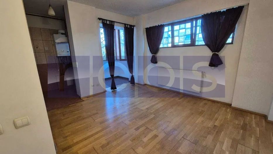 VANZARE GARSONIERA I LIBERA I VALEA OLTULUI - DRUMUL TABEREI - Poză 2