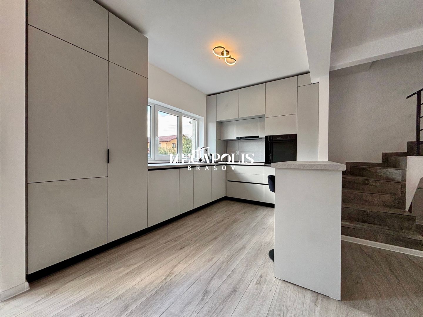 Duplex 4 camere | Prima închiriere | Curte Proprie | Sânpetru - Poză 1