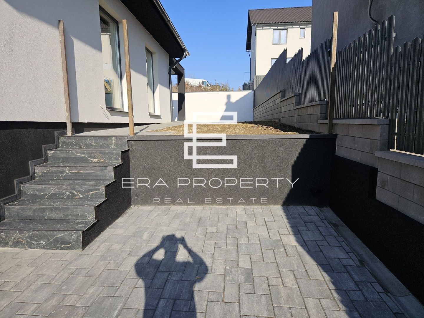 Casă modernă pe un singur nivel– confort, lumină și intimitate, aproape de Sibiu - Poză 3