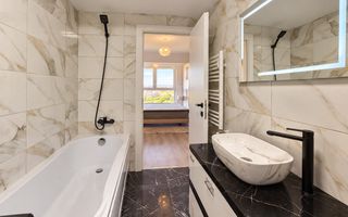 Copou- 3 camere 2 bai- decomandat- modern- parcare subterana - Poză 10