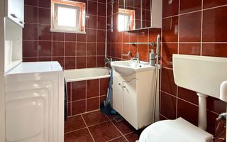 Apartament cu 2 camere decomandat, renovat , etaj 4 Paltinisului - Poză 7