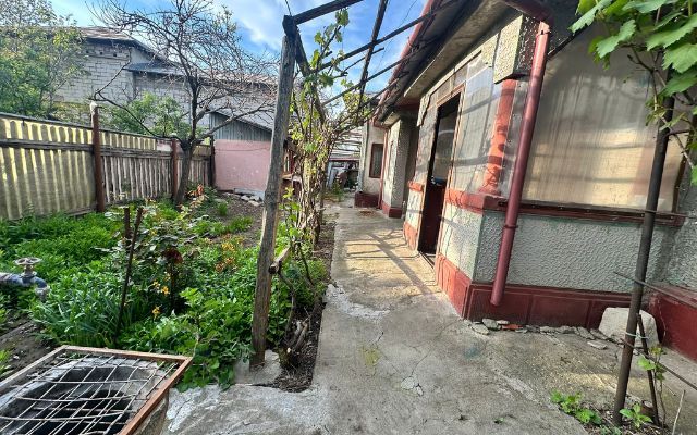 Casă de vânzare – Strada Avram Iancu - Poză 1