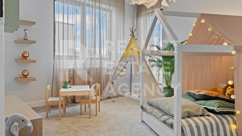 Vilă de lux situată într-un cadru natural deosebit - Poză 12