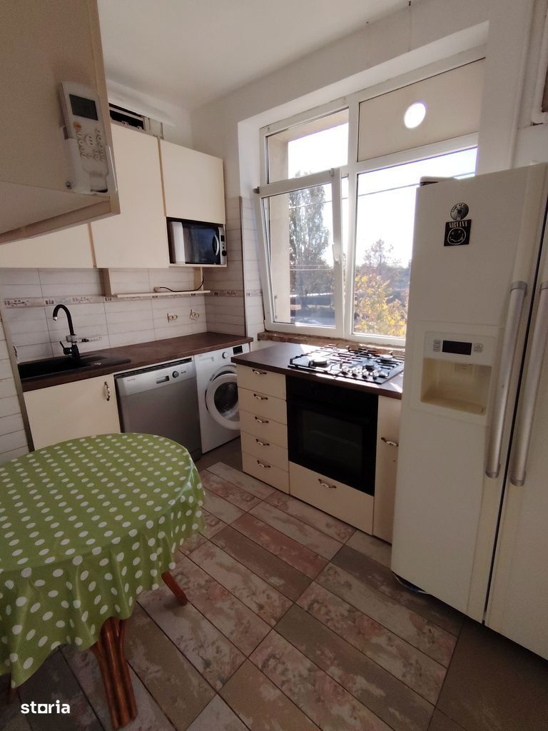 Inchiriere ap 2 camere + hol locuibil, Turda colt cu Calea Grivitei - Poză 4