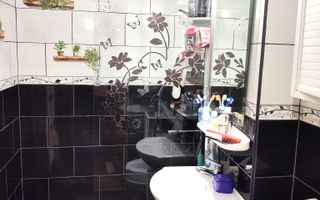 Apartament de vanzare cu 2 camere strada Horea - Poză 6