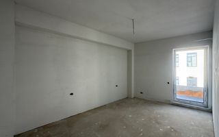 Apartament 4 camere etaj retras aproape de centrul orasului - Poză 1