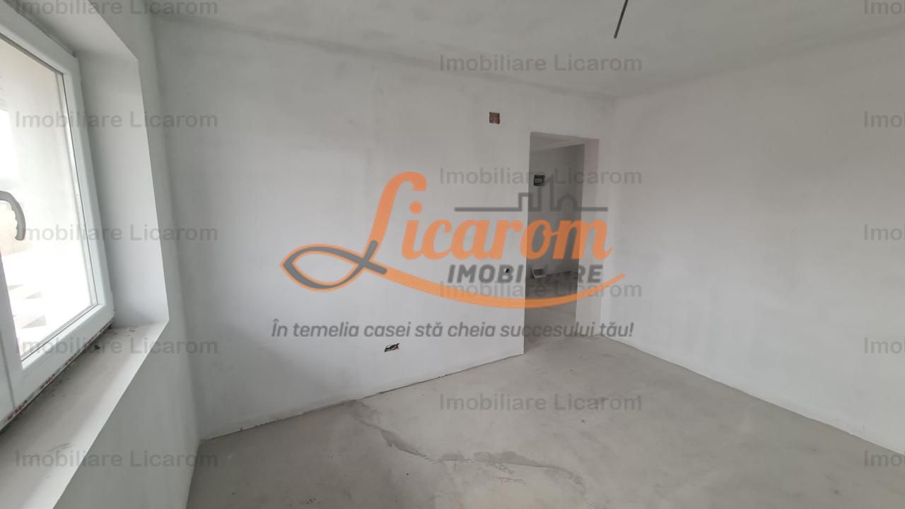 Vila Stupini P+E, 5 camere,curte,acces auto.(Parte Duplex) - Poză 4