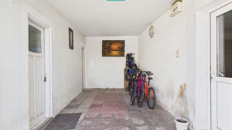 Casă cu 2 corpuri independente în Aradul Nou - Poză 15