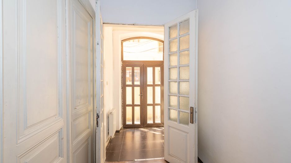 Apartament 3 camere de vanzare, in vila, 83 mp - Poză 6