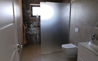 Casa de vanzare Lazuri - Poză 3