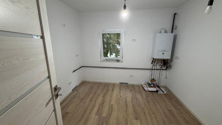 Dâmbovița| 3 camere | 2 băi | Boxa | Complet renovat | Încălzire în pardoseală - Poză 6