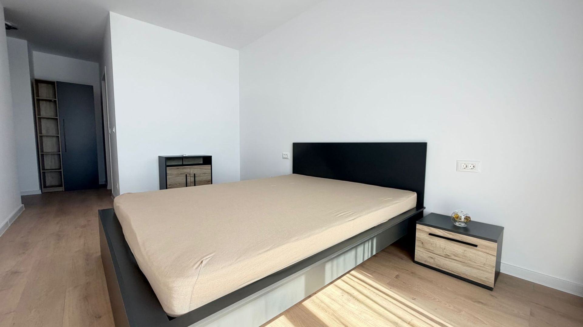 Apartament 3 camere | Prima închiriere | HILS Titanium | Parcare Subterana - Poză 2