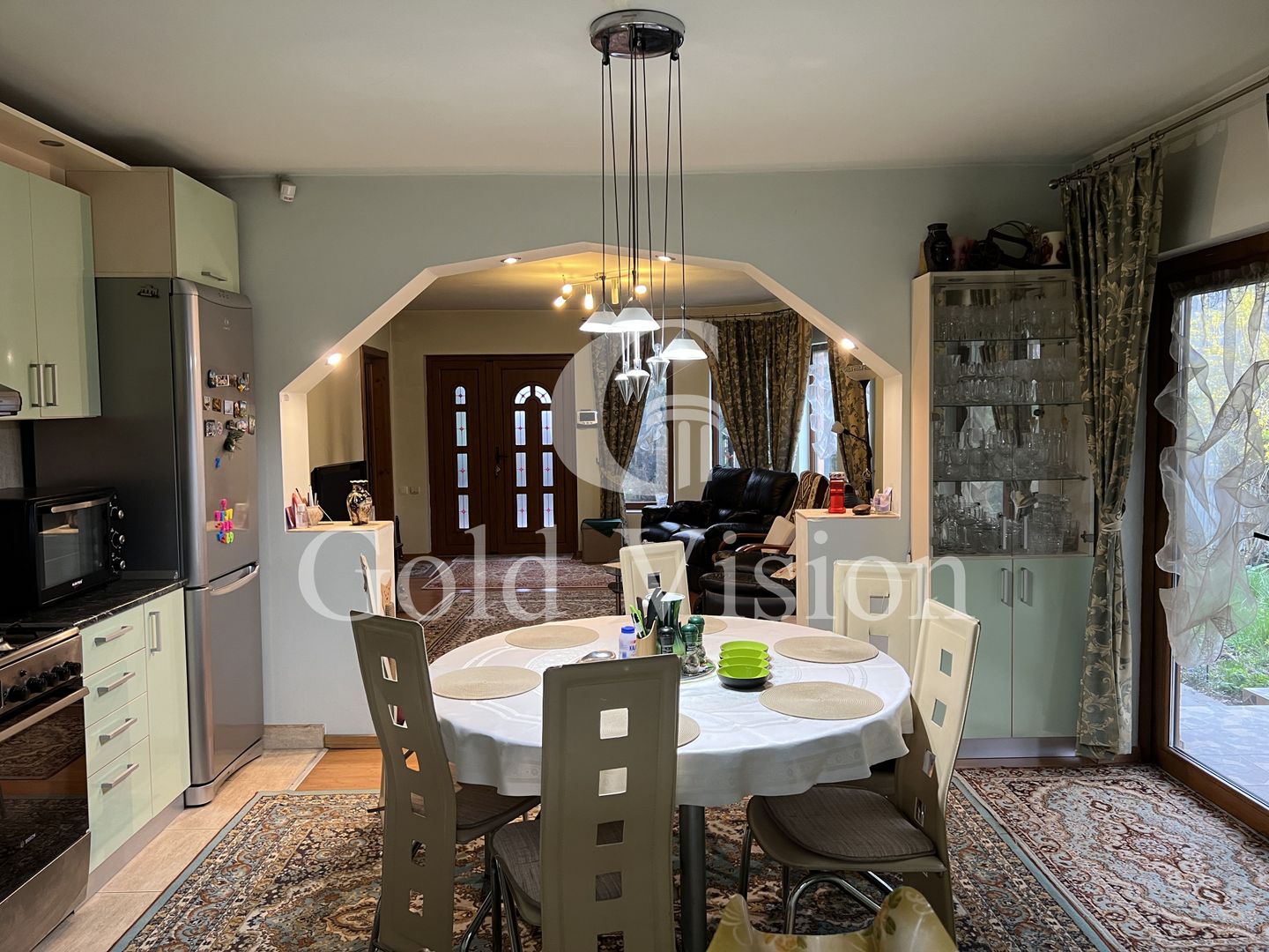 Casă cu 5 camere + anexă cu garaj, mobilată complet, str. Gh. Șincai - Poză 5