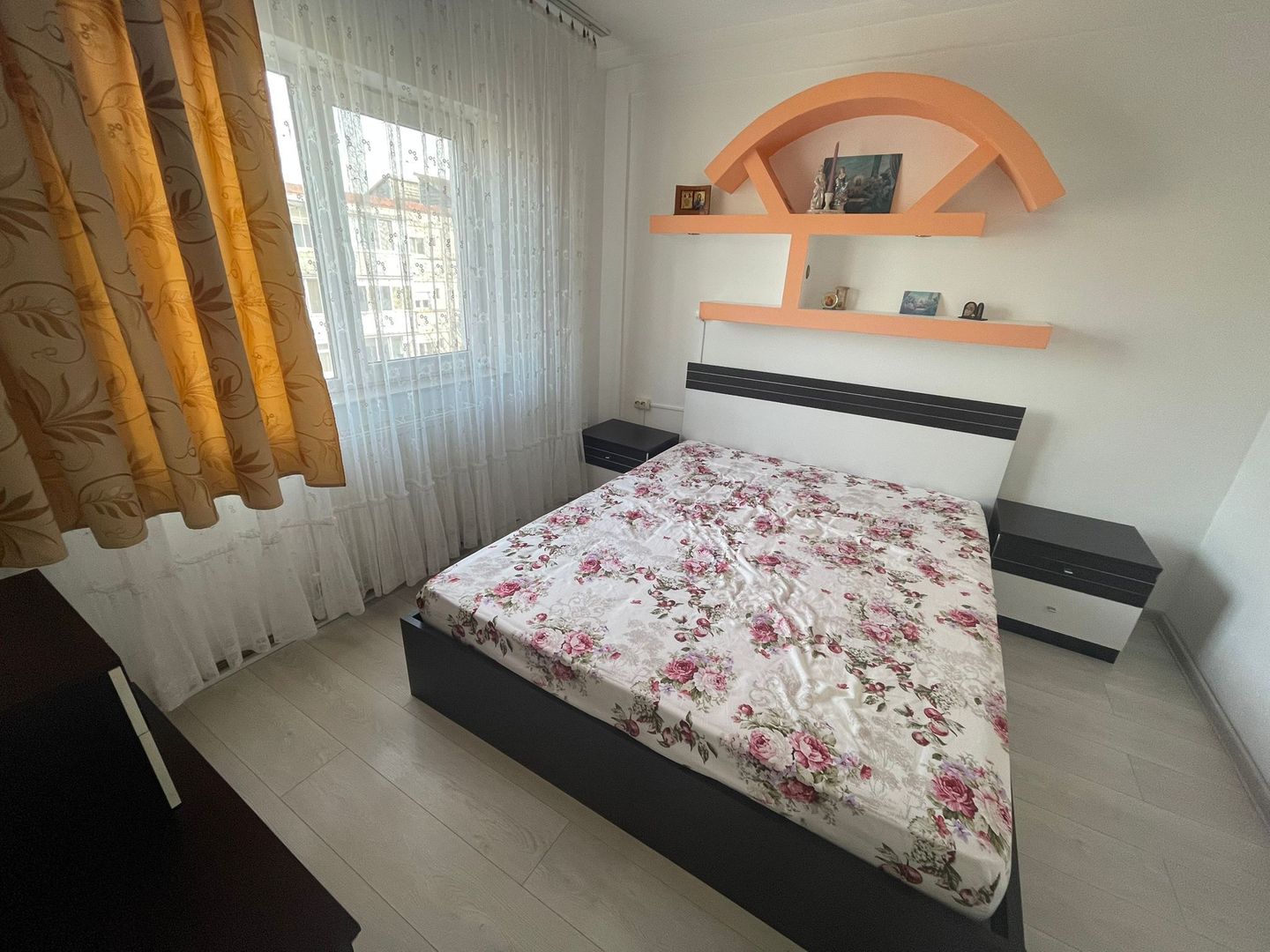 Soarelui-Gen. 30 | 3 camere | Centrala proprie | 2 balcoane - Poză 8