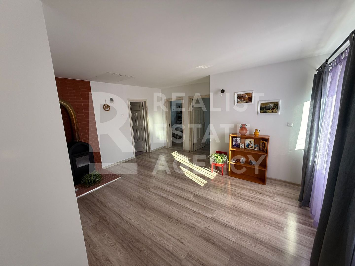 Vânzare, vilă, 5 camere și 1000 mp de teren, Valea Lupului, Iași - Poză 10