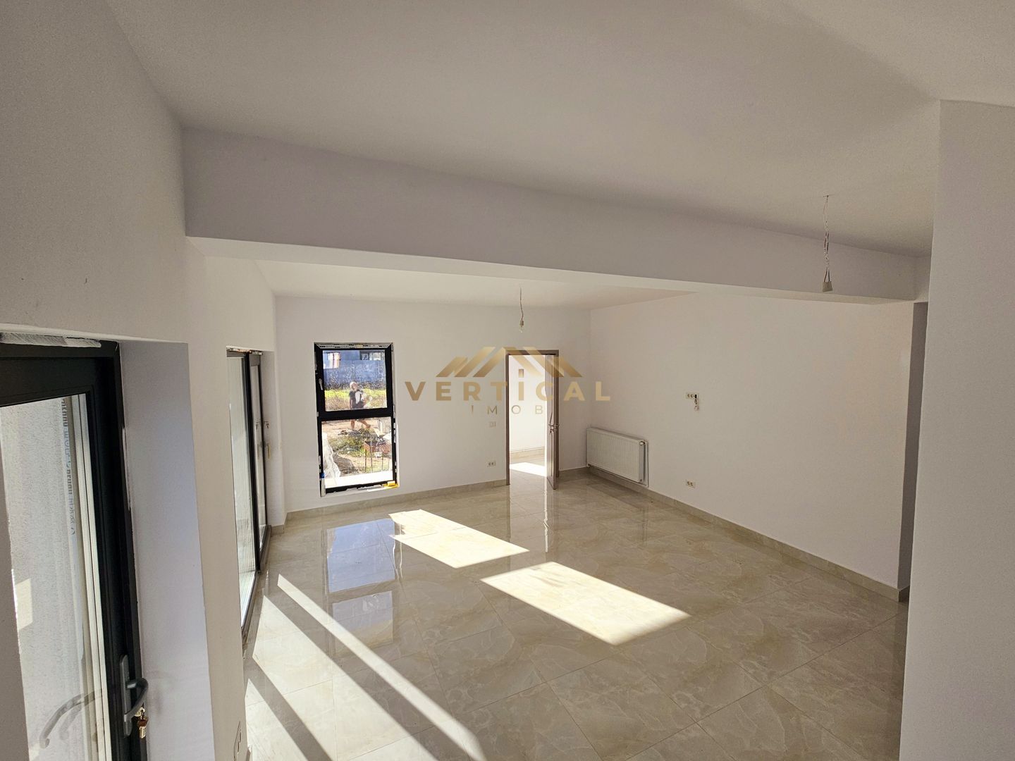 Vila 5 camere in comuna Berceni - Poză 6