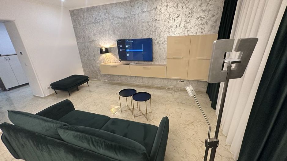 Apartament 2 CAMERE cu loc de parcare Rin Grand - Poză 1
