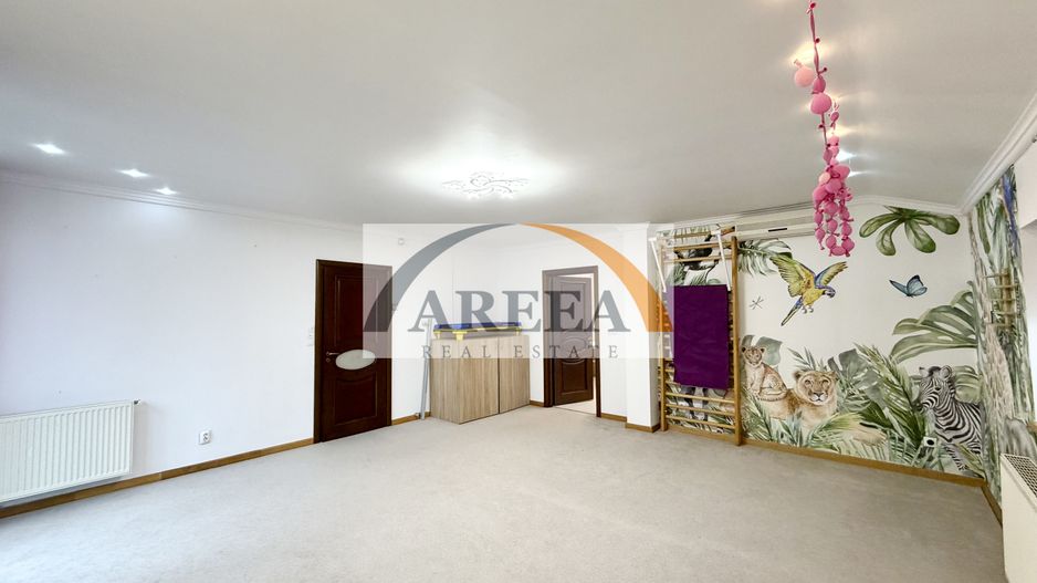 Vilă cu curte mare și piscină – ideală pentru familie, Pipera - Poză 12